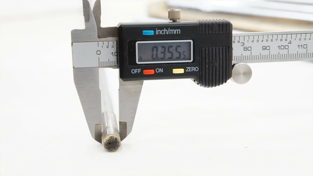 True Temper Dynamic Gold Amt Black R300 34-36.75" 9pc Iron Shaft Set .355 912138 7 True Temper Dynamic Gold Amt Black R300 34-36.75" 9pc Iron Shaft Set .355 912138 - Image 5