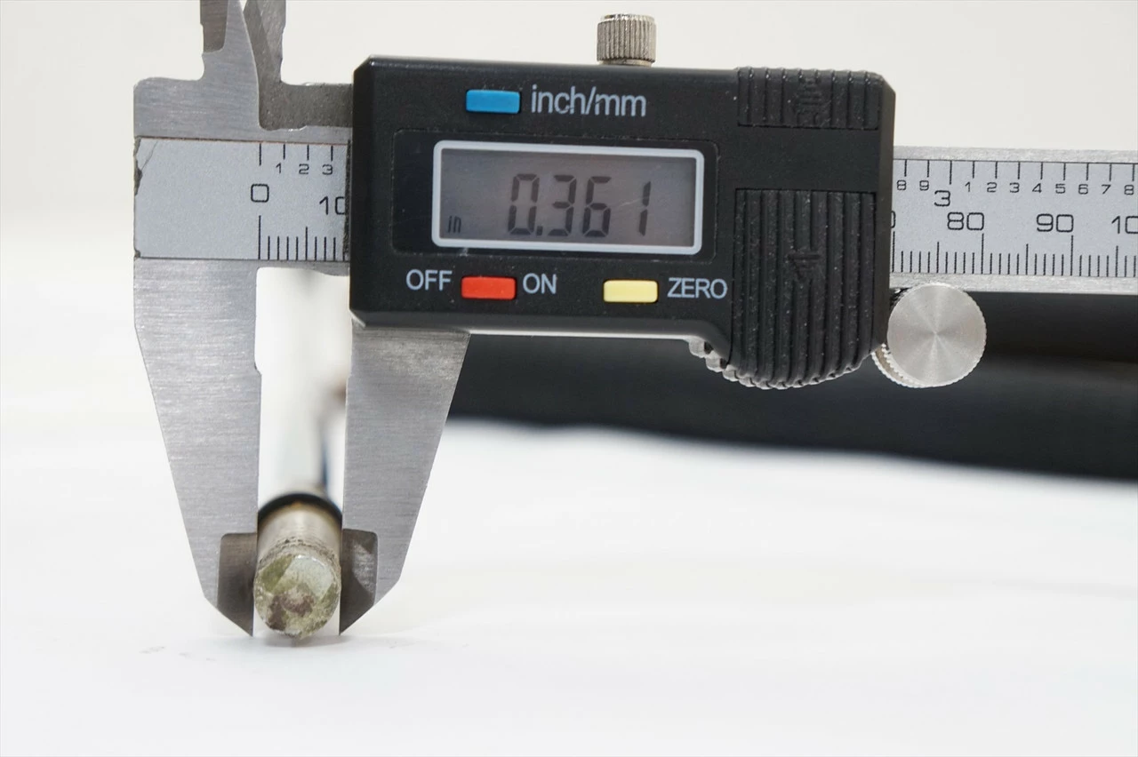 True Temper Dynamic Gold Tour Issue S400 33-36" 7pc Iron Shaft Set Pulls 1021184 7 True Temper Dynamic Gold Tour Issue S400 33-36" 7pc Iron Shaft Set Pulls 1021184 - Image 5