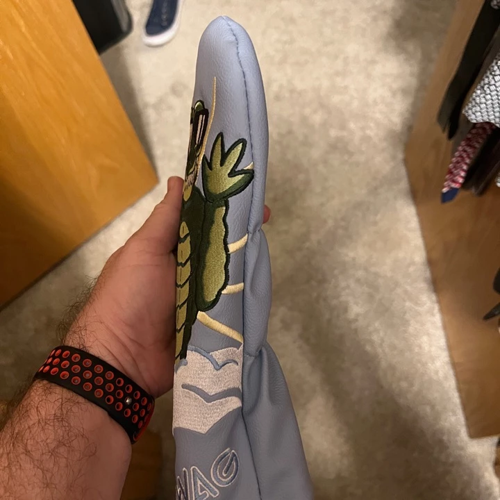 Other Swag “Happy Gilmore” Gator Fairway Cover 6 Other Swag “Happy Gilmore” Gator Fairway Cover - Image 4