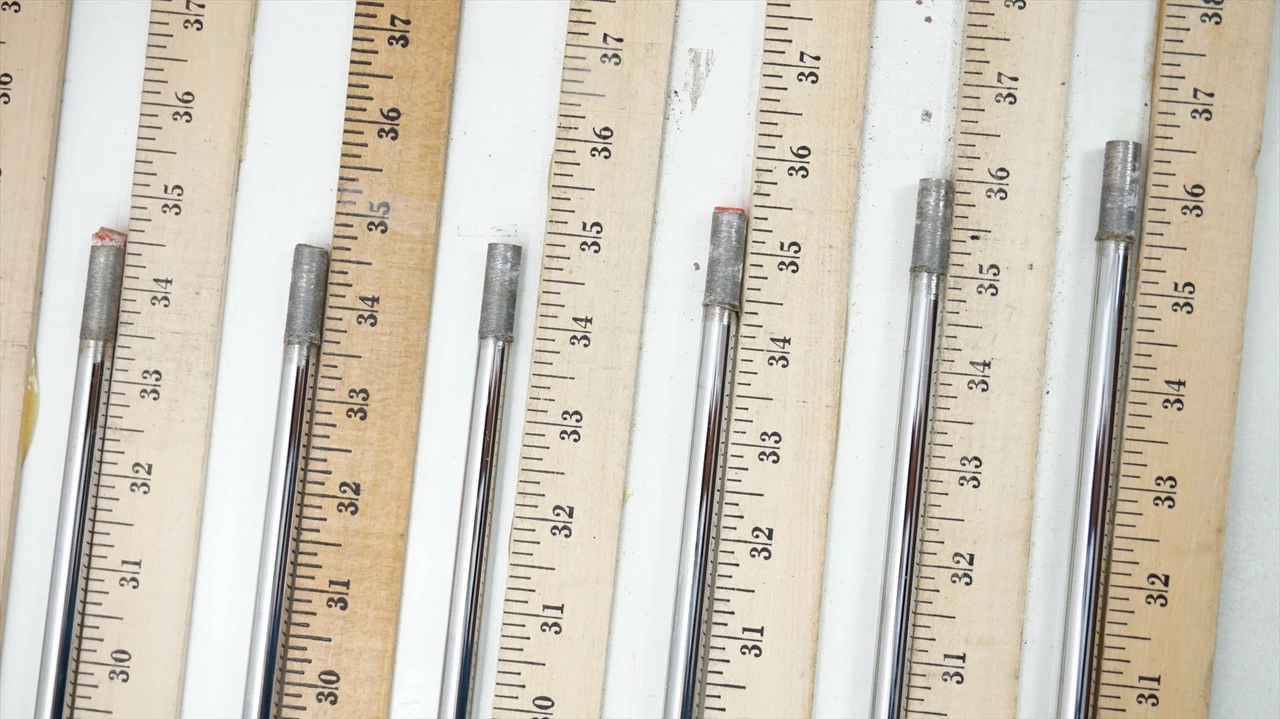 True Temper Dynamic Gold Dst 98 S300 34.5"-36.5" Iron Shaft Pulls .355T 839751 5 True Temper Dynamic Gold Dst 98 S300 34.5"-36.5" Iron Shaft Pulls .355T 839751 - Image 3